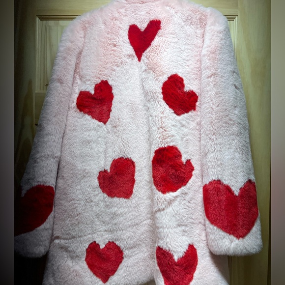 Heart faux fur coat - Picture 3 of 3